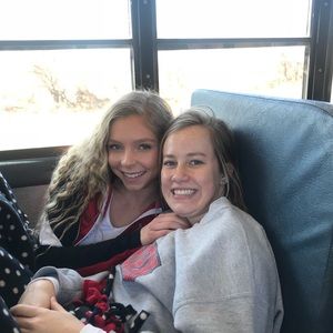 Meet your Posher, Kayla